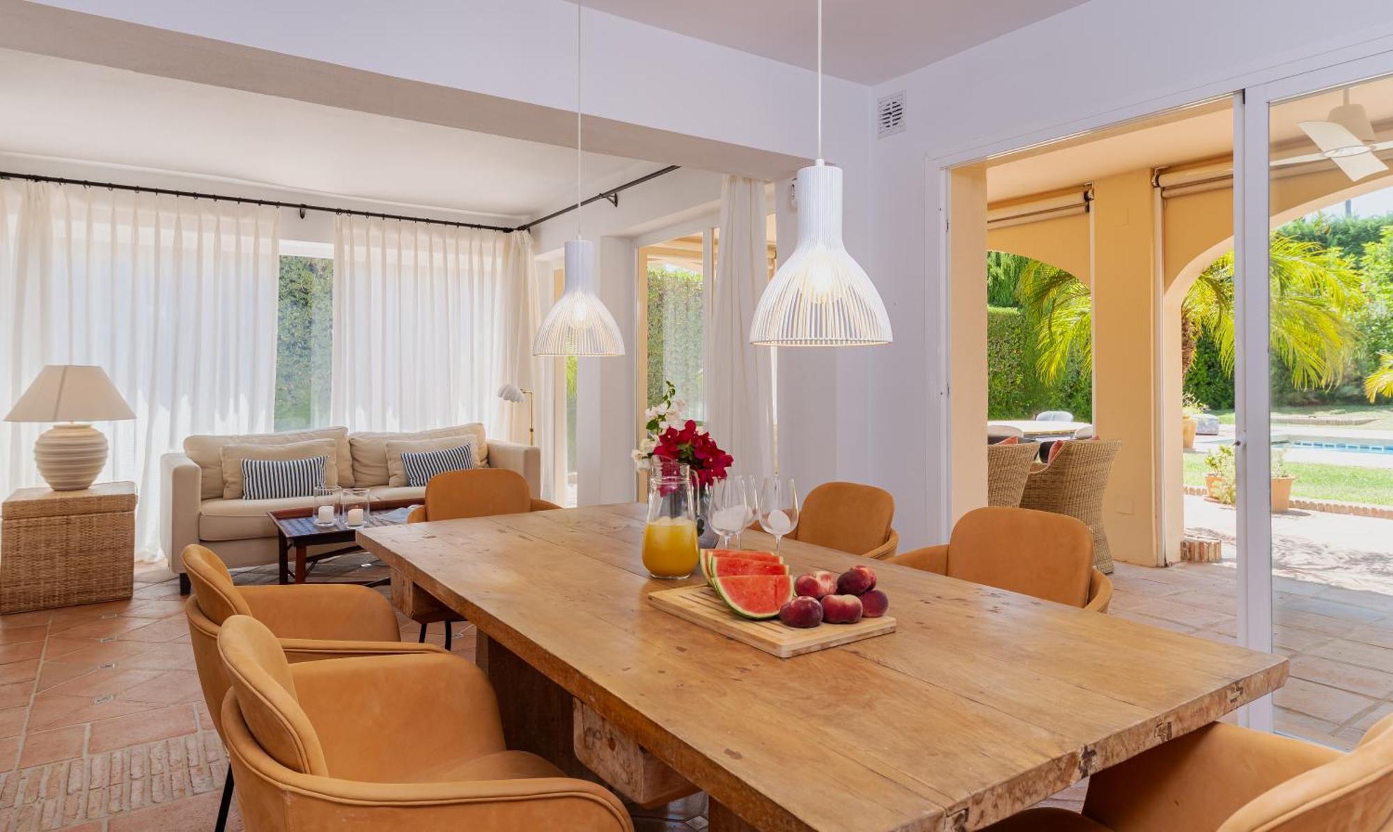 Villa Charming Andalusian-style Marbella