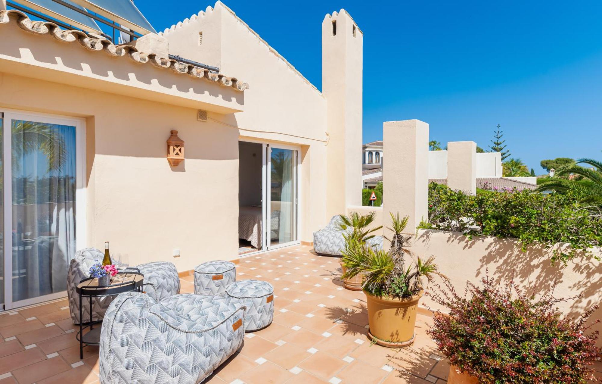 Villa Charming Andalusian-style