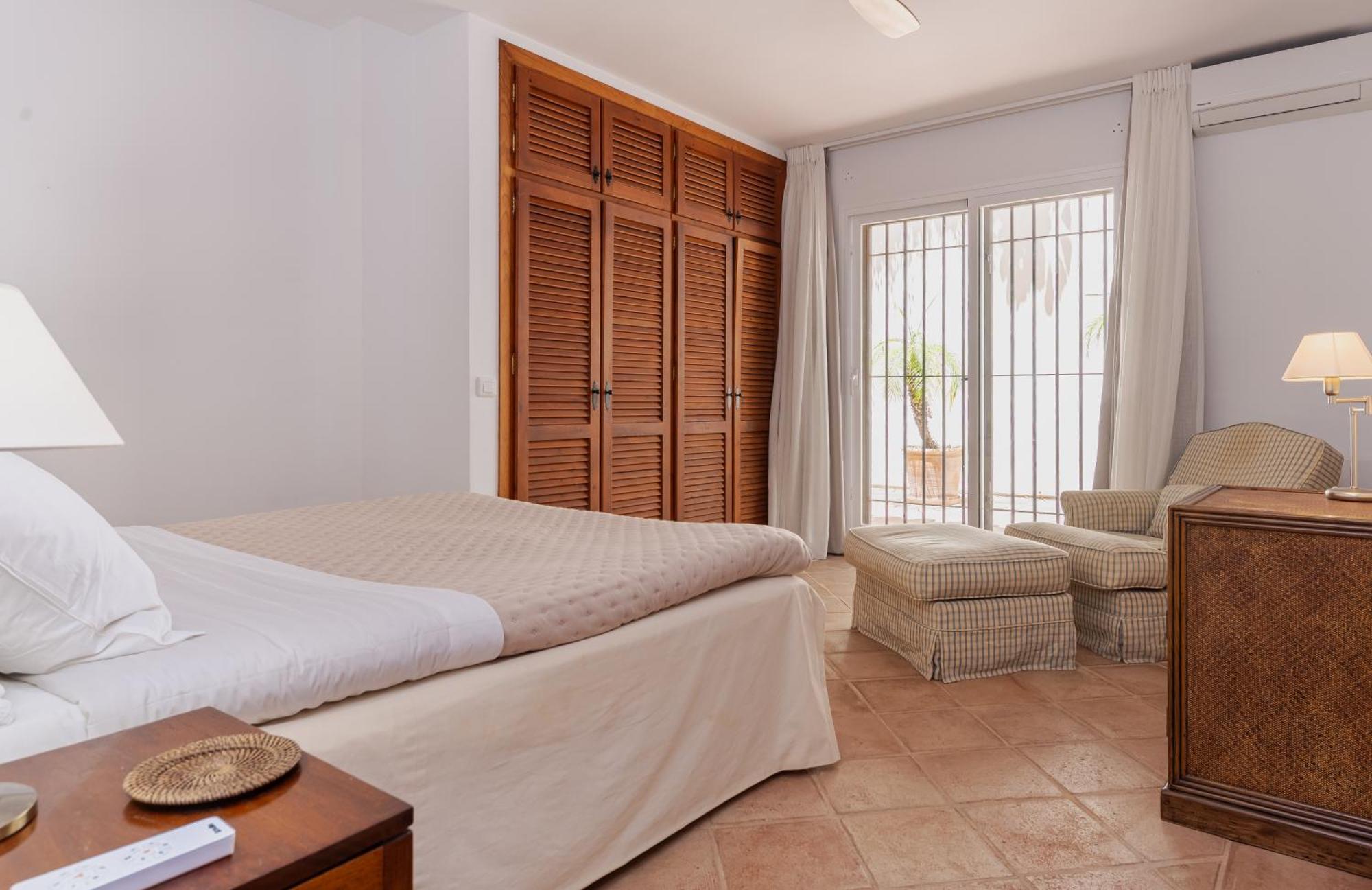 Charming Andalusian-style Villa *