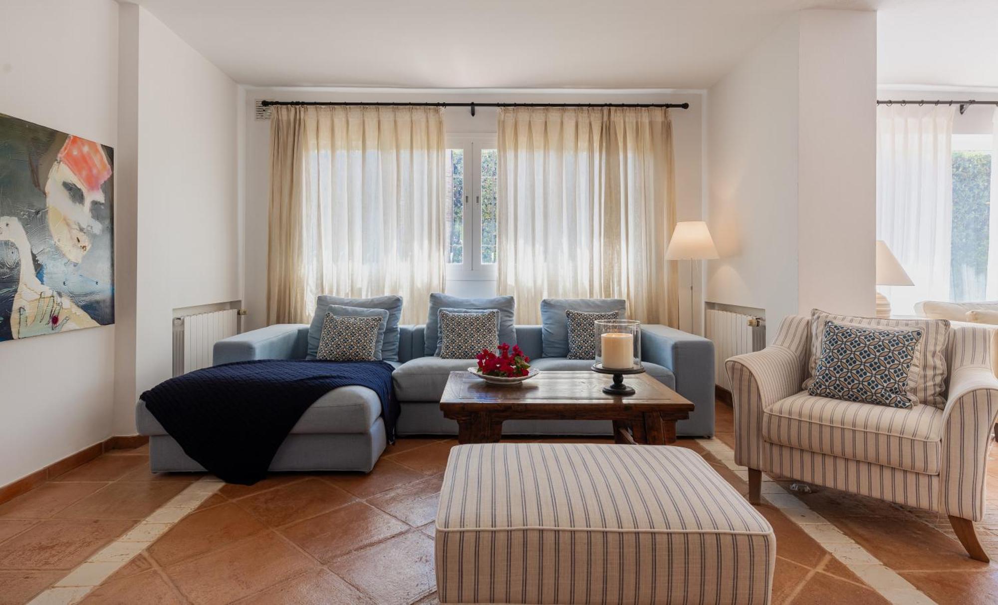 Villa Charming Andalusian-style